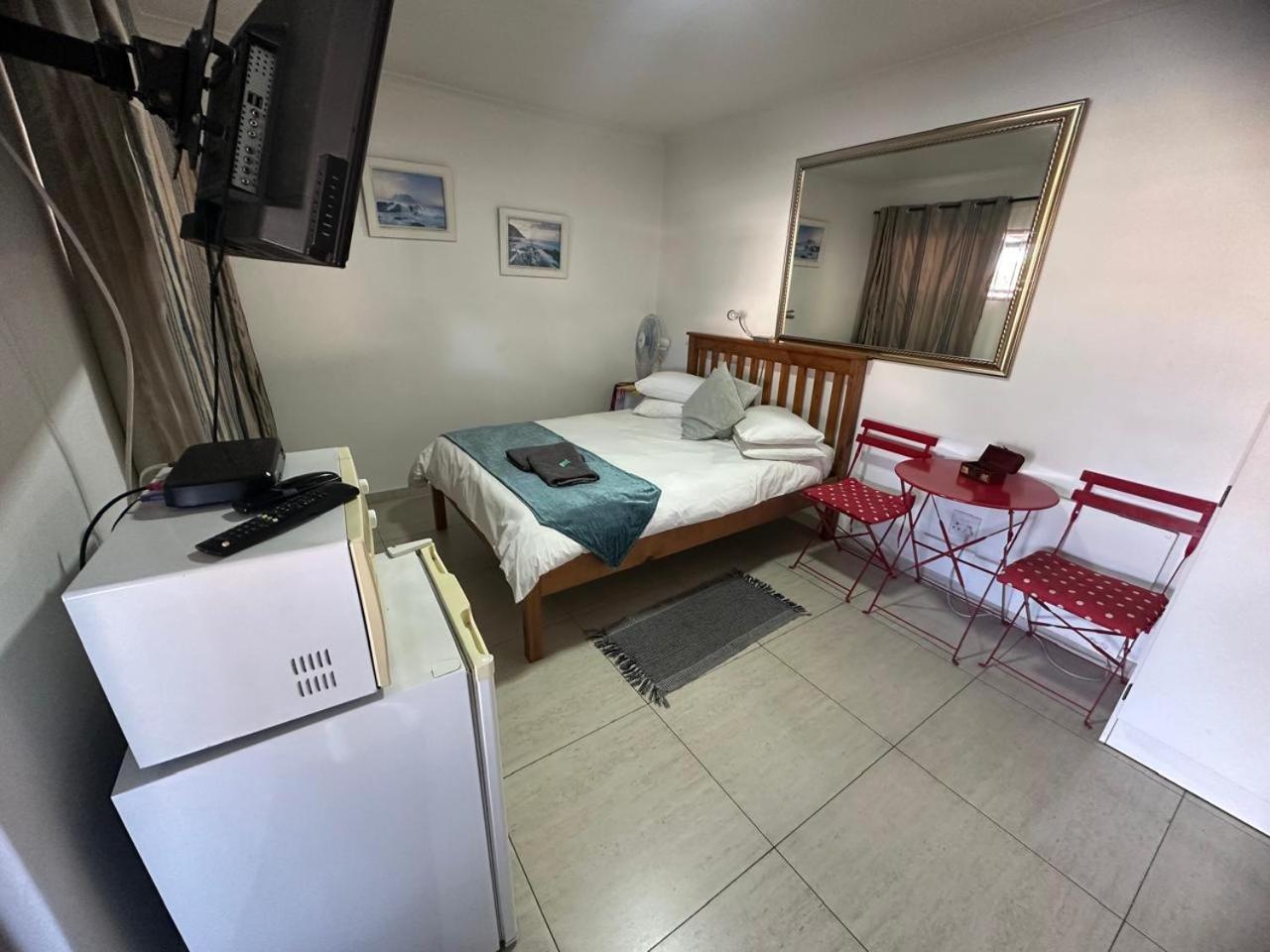 De Helling Self Catering Bed & Breakfast บราคเคนเฟล ภายนอก รูปภาพ